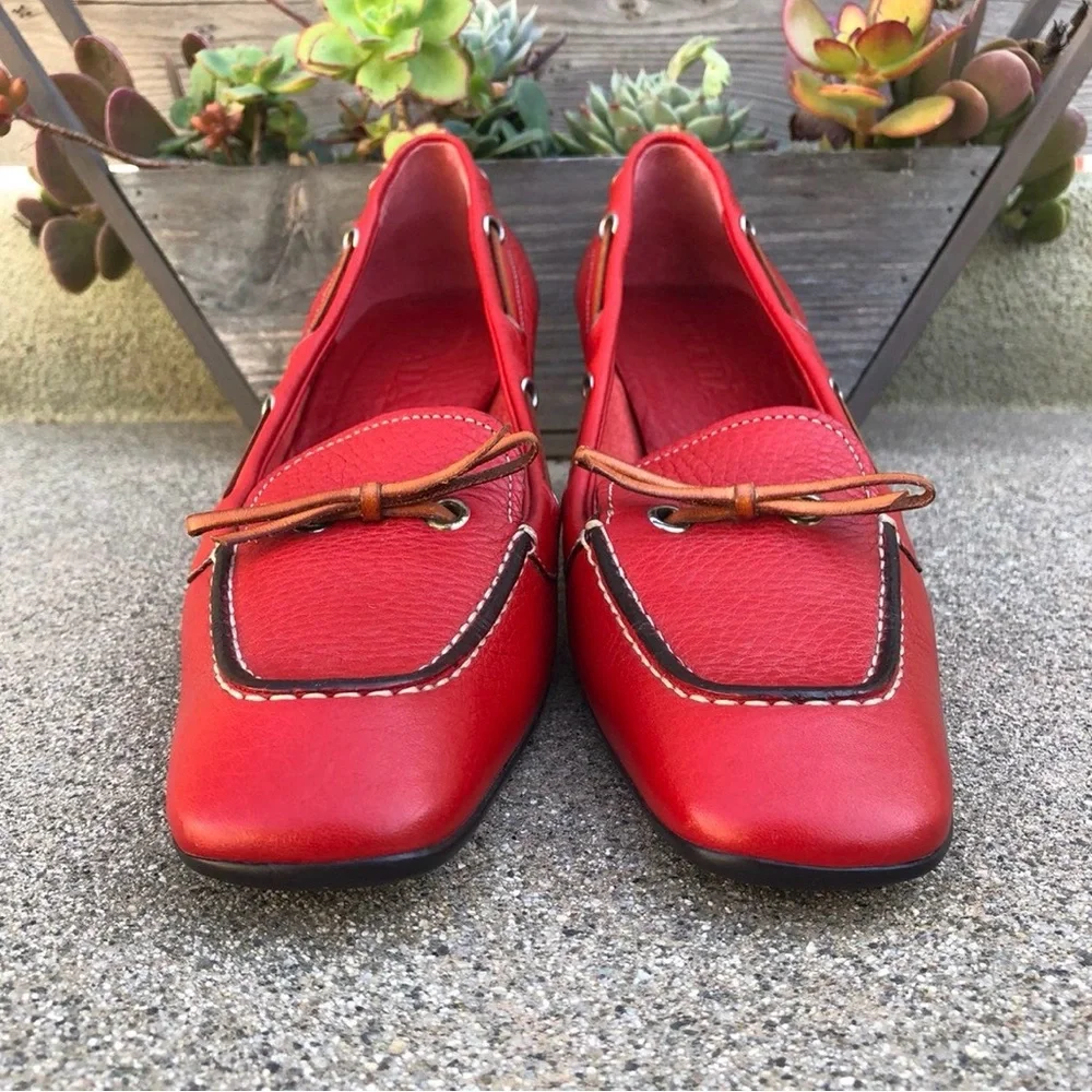 Prada Vintage Red Pebbled Leather Kitten Heel Loafers 39 Made in Italy - Picture 4 of 8